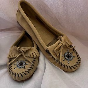 NWOT Minnetonka Moccasins